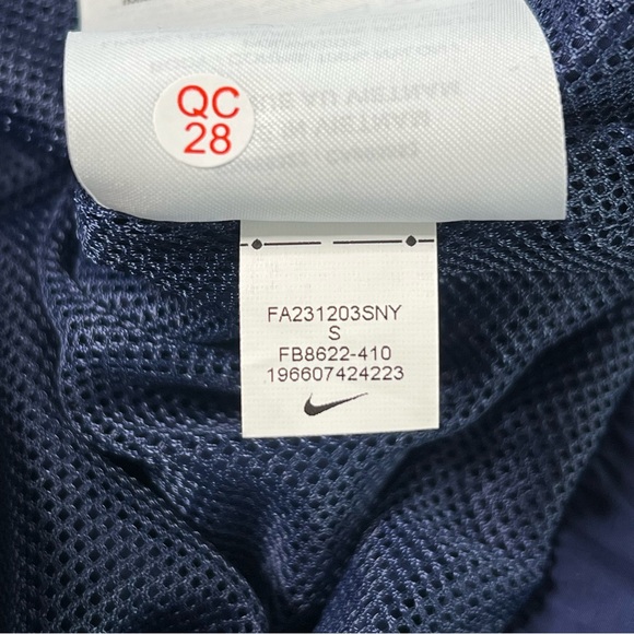 Nike Sportswear Solo Swoosh Woven Track Jacket Men’s Size Small - Picture 9 of 11